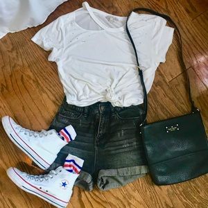 Adjustable Kate Spade crossbody bag